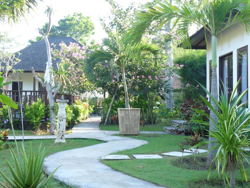Taman Dewi Sri Villa Et Bungalow Pemuteran  Exterior photo